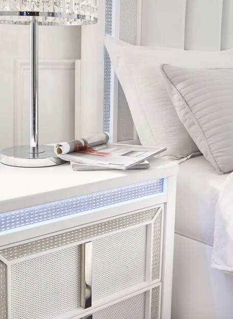 b822-92-led-detail.jpeg Ashley B822 - Bedroom Set Queen, King