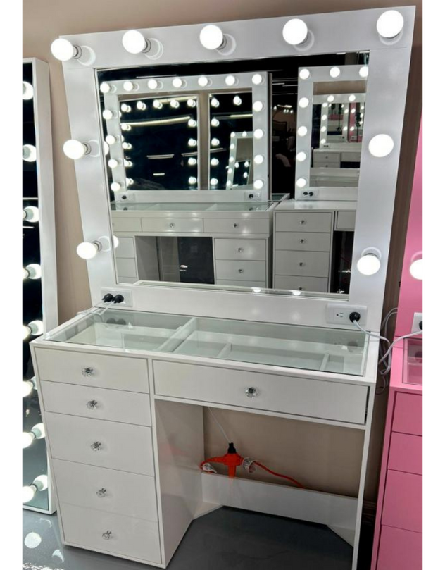 Untitled-design-2025-06-28T022625.215.png VANITY TORRE CON CRISTAL